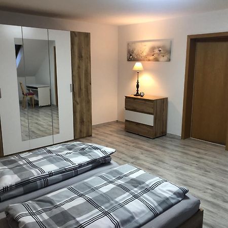 Moderne Vollmoeblierte Wohnung Цвиккау Экстерьер фото