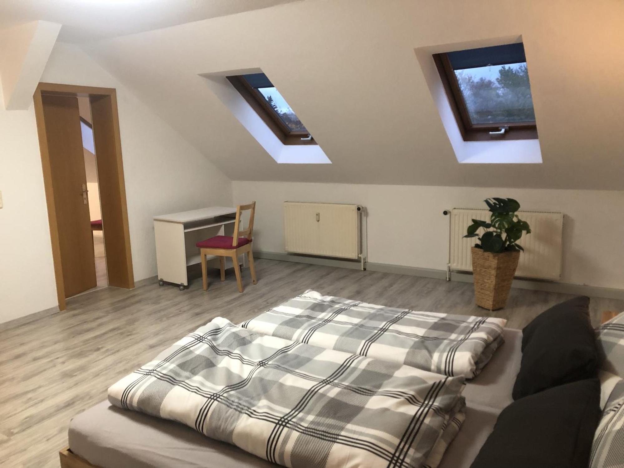 Moderne Vollmoeblierte Wohnung Цвиккау Экстерьер фото